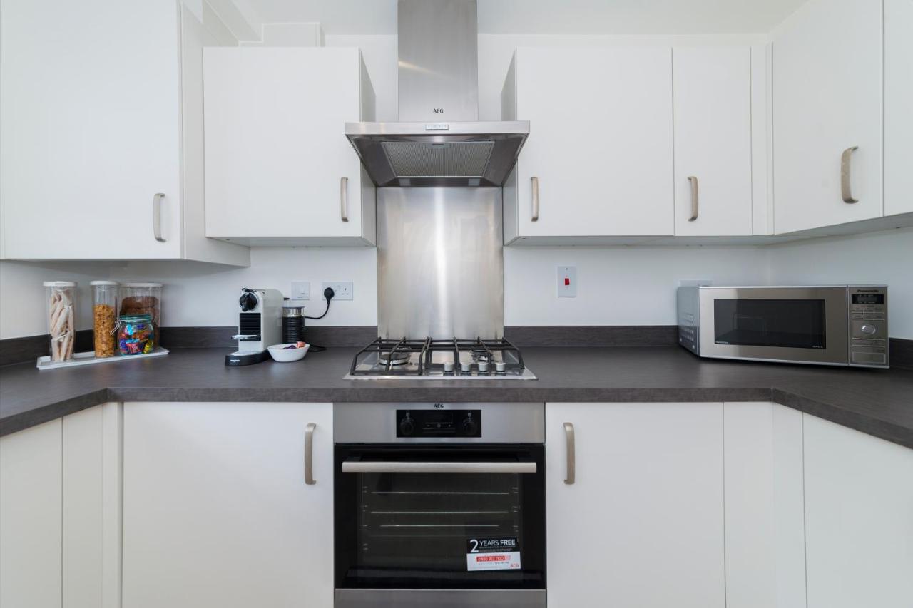 Greenfield Modern 3Br Home - Southcote Lane , 독서 외부 사진