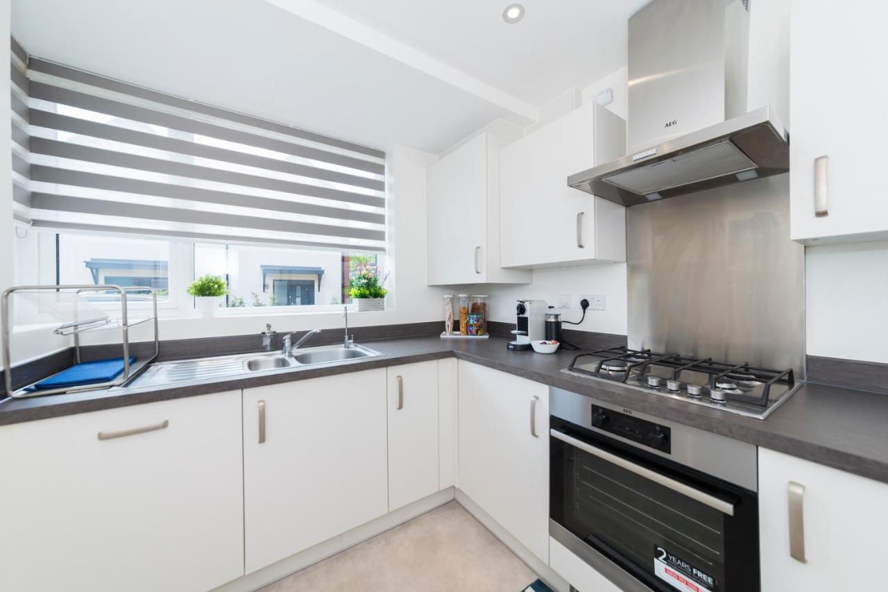 Greenfield Modern 3Br Home - Southcote Lane , 독서 외부 사진