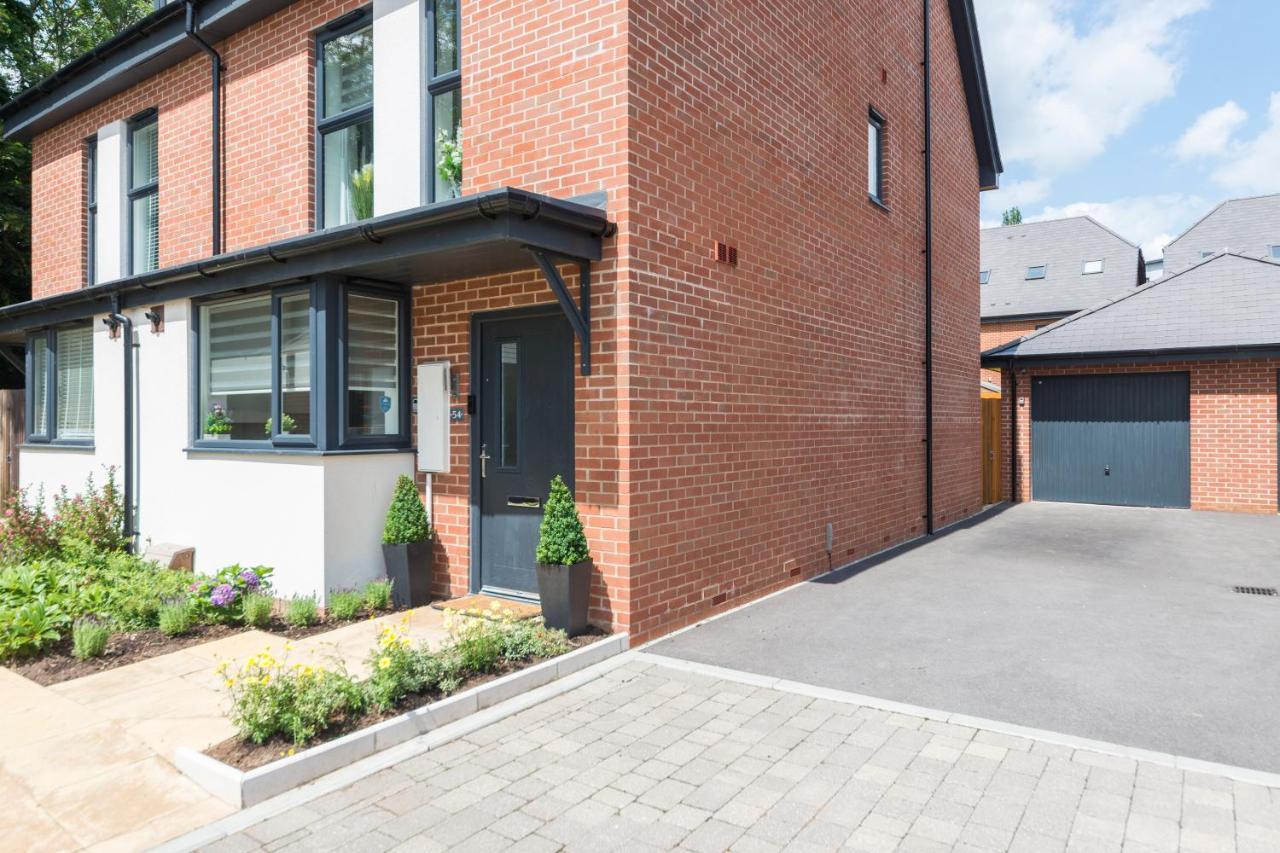 Greenfield Modern 3Br Home - Southcote Lane , 독서 외부 사진