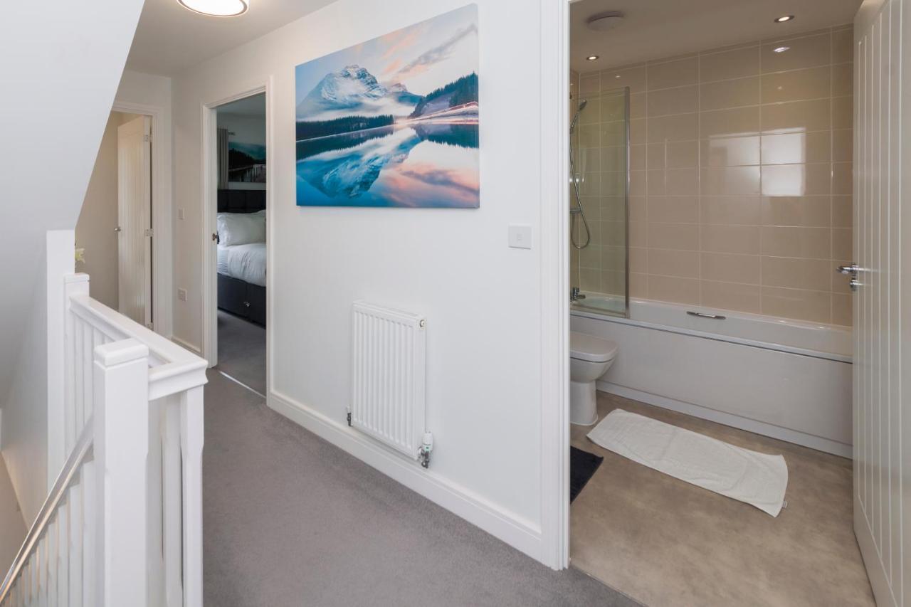 Greenfield Modern 3Br Home - Southcote Lane , 독서 외부 사진